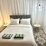 -mari- Cozy At Engomi Near Unic Daire