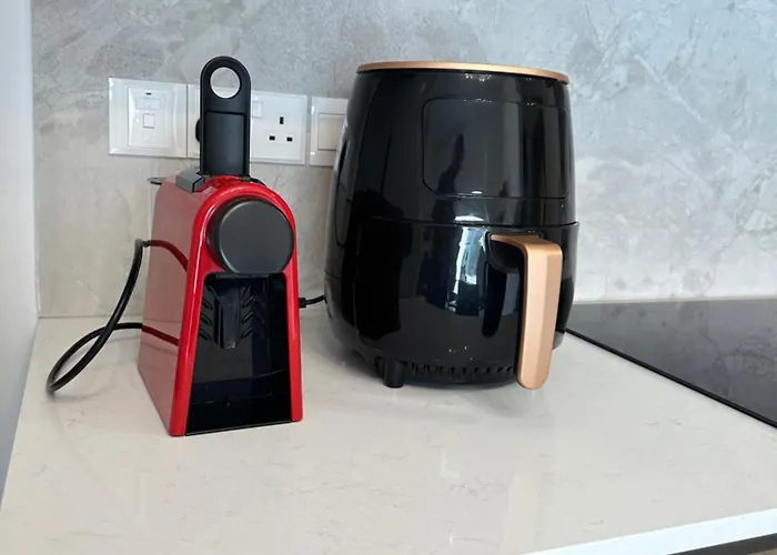 -mari- Cozy At Engomi Near Unic * ניקוסיה