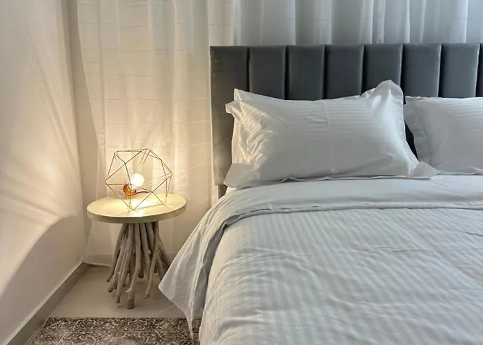 -mari- Cozy At Engomi Near Unic