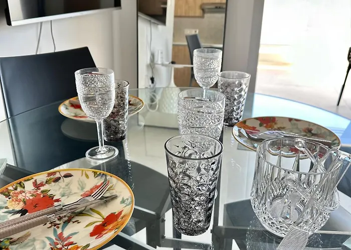 -mari- Cozy At Engomi Near Unic *