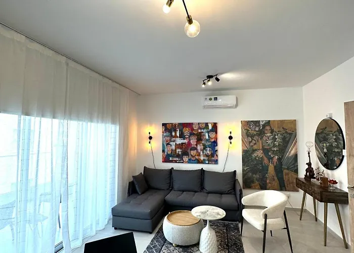 -mari- Cozy At Engomi Near Unic * ניקוסיה