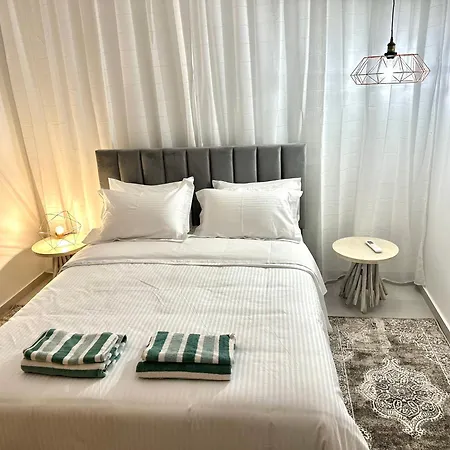 -mari- Cozy At Engomi Near Unic Apartment