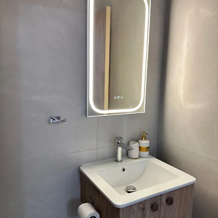 Apartment -mari- Cozy At Engomi Near Unic *