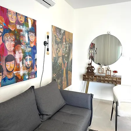 Apartment -mari- Cozy At Engomi Near Unic *