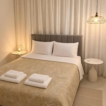 -mari- Cozy At Engomi Near Unic Apartment