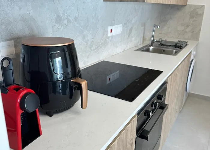 Apartamento -mari- Cozy At Engomi Near Unic Nicosia