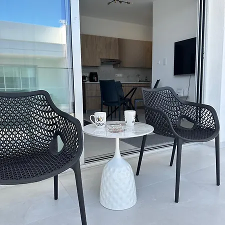 -mari- Cozy At Engomi Near Unic