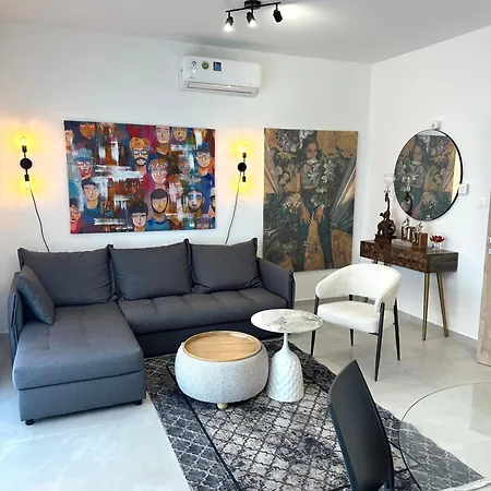 -mari- Cozy At Engomi Near Unic Appartement Nicosia